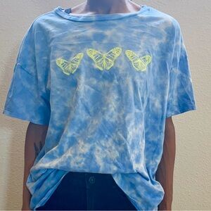 Butterfly y2k t shirt small